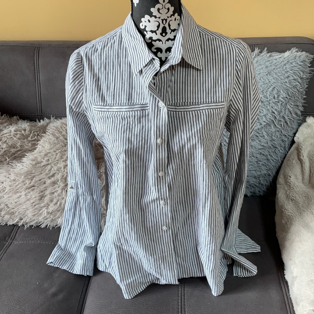 🩵SOLD🩵JONES NEW YORK Signature Striped Button-Down Shirt Size Small